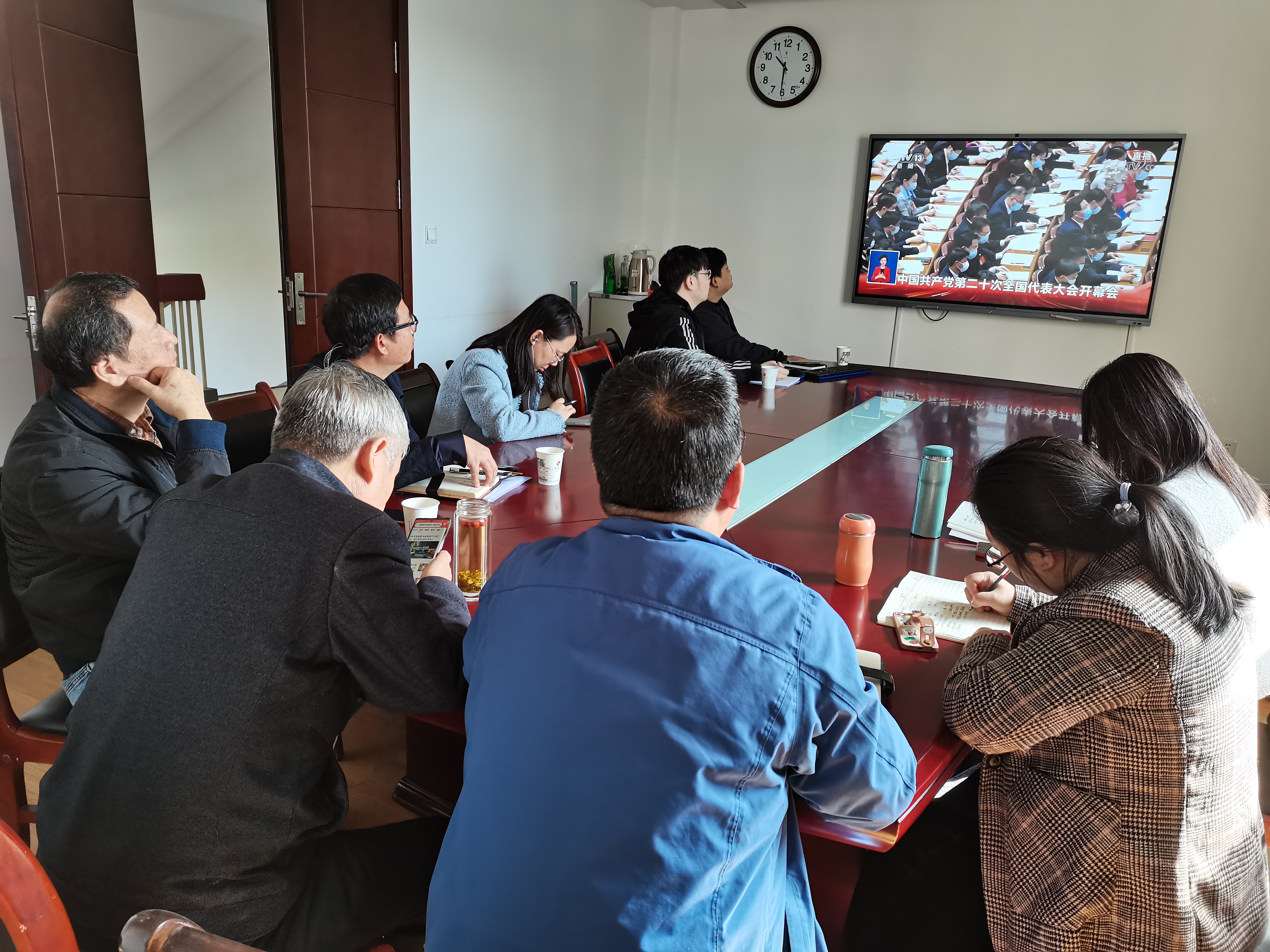 06384b1cdb0b4000bf1bec2d83ccc916.jpg 06384b1cdb0b4000bf1bec2d83ccc916.jpg